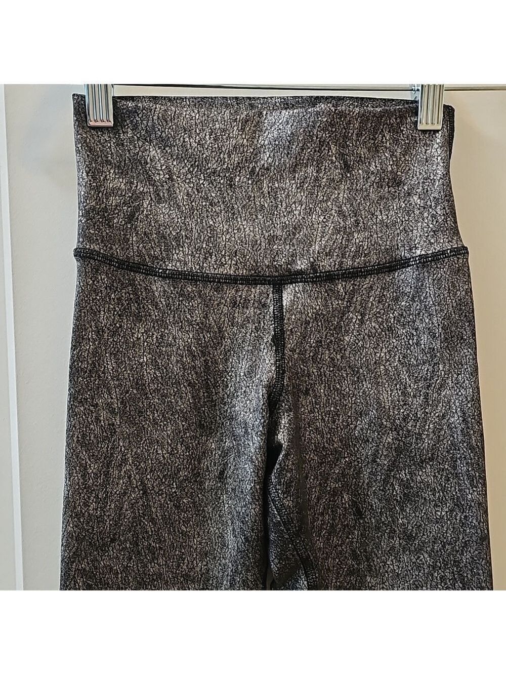 Alo full length metallic leggings